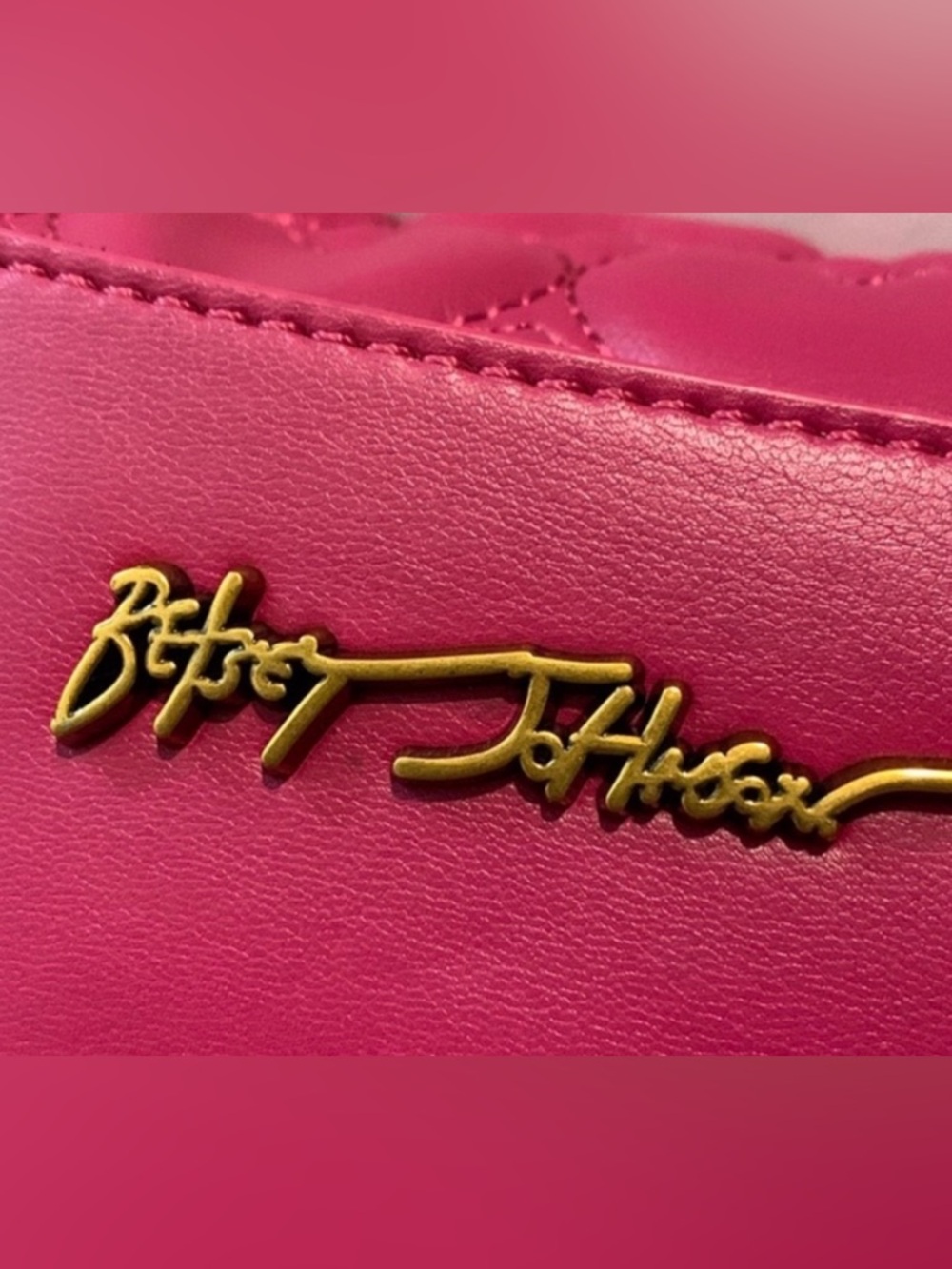 🕊️Betsey Johnson Icon Hearts Sling Bag - Picture 10 of 10